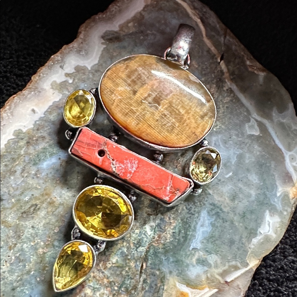 Artisan Handcrafted Jewelry YELLOW LACE AGATE And CITRINE Multi-Stone Pendant